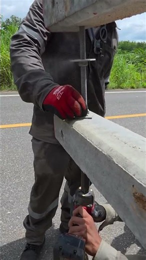 ⚡ How Linemen Assemble Crossarms on Power Poles! 😱 #utilitywork #lineman #construction