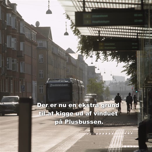 Løft blikket når du rejser gennem Aalborg med Plusbussen :-) Du kan nu opleve kunst ved alle stationerne langs ruten igennem byen. Skulpturer der møder dig uventet, som måske får dig til at undre dig, og som kan give dig et vidnesbyrd om Aalborgs historie 😄 Kunstværkerne er blevet realiseret i et samarbejde mellem Det Obelske Familiefond, Statens Kunstfond og Aalborg Kommunes Kunstudvalg. Læs mere om kunsten lang Plusbus-ruten her: https://www.aalborg.dk/nyheder/loeft-blikket-plusbus-ruten-i-aa