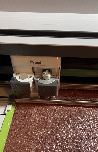 Here’s one of my favourite fonts for elegant cake toppers! My fonts are from Creative Fabrica and this one is called Floristya Script. I offset it in Cricut Design Space so it’s a bit thicker and easy to cut. Happy creating! @Creative Fabrica @Cricut #caketoppers #caketopperdesign #creativefabrica #fonts #creativefabricafonts #caketopper #cricuttutorials #caketoppersoftiktok #cricutmaker #caketopperbusiness #ugccreator #personalizedcaketopper #customcaketopper