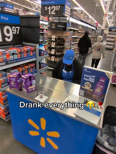 Alex | Made my stomach hurt 😖 #pov #freesamples #funny #rizz #prank | Instagram