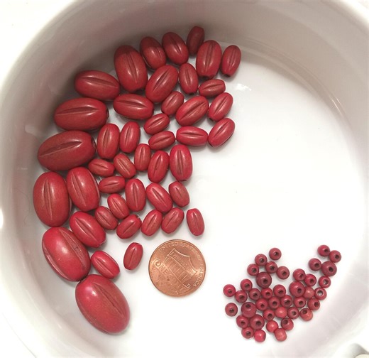 Vintage 1940s Wooden Beads, Lot of 84 Wood Beads For Jewelry Making