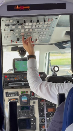 Ready to fly? Jetstream 32 ✈️ | A V I A C I O N E X T R E M E.