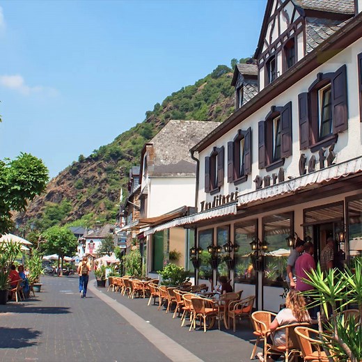 Hinter jeder Abbiegung erwarten euch neue Aussichten und dazwischen 𝕾𝖈𝖍𝖑ö𝖘𝖘𝖊𝖗 𝖚𝖓𝖉 𝕭𝖚𝖗𝖌𝖊𝖓 🏰 Willkommen in Deutschlands ältestem Weinanbaugebiet: Alken an der Mosel 🌞🌈 Deutschland | 3 Nächte im Moselhotel Burg-Café | DZ | Upgrade auf HP | Begrüßungsgetränk bei Anreise | 1x Kaffee und Kuchen im Burg Café | 1x Abschiedsgeschenk hausgemachte Pralinen | 1x 0,7l Flasche Moselwein zum Abschied | ab € 122,- ➤http://bit.ly/2lBTnsA | sonnenklar.TV