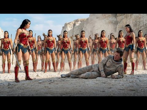 【映画紹介】宇宙飛行士が女性だけの惑星に不時着し、危険な異星人社会で存命する唯一の最重要指名手配犯となる。