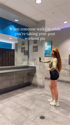 Edith on Instagram: "Or when all the swimmers walk in.. it’s gon be a min🥴 • • #gymlife #gymselfie #girlsthatlift #gymcontent #workoutwithme"