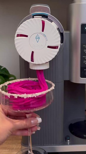 121K views · 820 reactions | This dragon fruit swirl slays. 勺 #NinjaSwirl #NinjaCreami #DragonFruit | Ninja Kitchen | Facebook