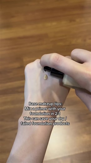 Base Makeup Hacks: Save Your Foundation with Primer!
