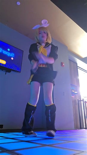 #rinkagamine #kagaminerin #vocaloid #miku #cosplay #fypviral