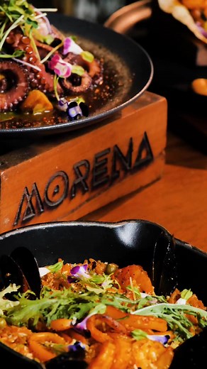 Share moments, not just meals 🍸💫 #DateNight #CoupleGoals #Romantic #Savor #fridayVibes