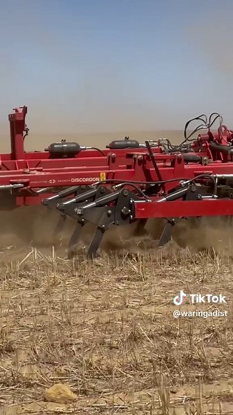 RIDE AND DRIVE DAY WRAP-UP, DISCORDON IN ACTION! A huge thanks to everyone who joined us at the #mcintoshandson ride and drive day in Wadderin to see the @gregoire.besson Discordon in action! With its versatile disc and roller options, it delivered an impressive soil finish, proving why it’s a game changer for soil management. Missed the demo? Check out the footage and see for yourself! For more information contact your local dealer today. #mcintoshandson #farmacistptyltd #flindersmachinery #bro