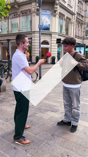 Naspa Straßeninterview