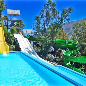 Hier ist für alles gesorgt, sogar Rutschen-Spaß auf drei Ebenen 😄💦️🎉 Kreta, Fodele Beach & Water Park Holiday Resort***** (94% Weiterempfehlung) 7 Tage, All Inclusive Flug ab 688€ p.P. 👉 Bestpreis-Garantie: bit.ly/FodeleBeach | HolidayCheck