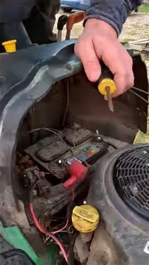 Redneck Lawnmower Starter. DONT TRY THIS. #redneck #country #fixit #winning