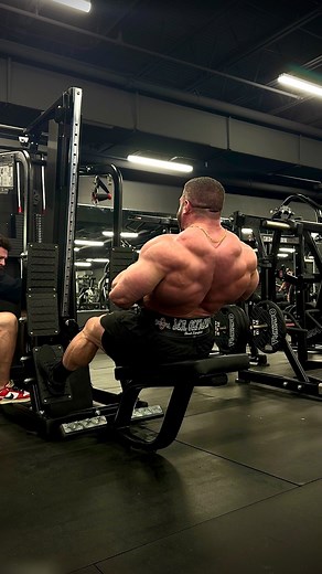 Derek Lunsford | Row 2 Grow 💪 👉 Full Back Workout with @caikepro and @fabriciopacholok Now on YouTube! @champselysium 🫡 ⚡️Apparel: @tlfapparel @tlfmen... | Instagram