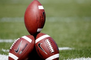 Field Notes: 10 Beginner Tips for Shooting Football