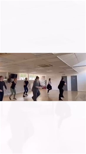 Welcome to week 2 of our “Hey Joe” routine from Motown! ✨ Here’s a little sneak peek from our instructor team of what is coming your way at classes this week 👀 💃 | On Broadway Dance Fitness - Sheffield, Chesterfield & Bakewell