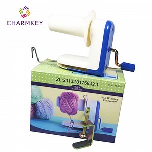[Hot Item] Small Household Hand Shake Wool Winder Tufting Gun Yarn Winding Machine Hand Thread Winder