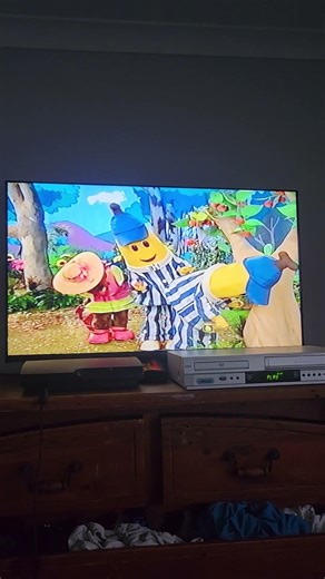 Bananas in Pyjamas The Bananas Use The Lemon Drink To Turn An Apple Tree into A Cheese Tree