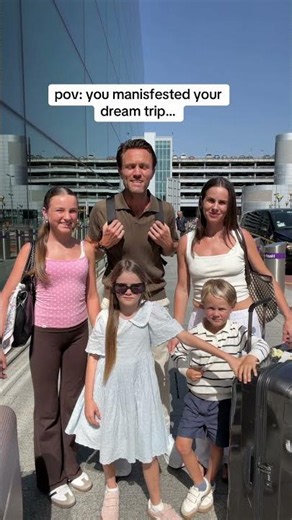 We’re on our biggest adventure yet thanks to @klook_travel 🇯🇵 Use our code FAMILYFIZZ to get 10%!
