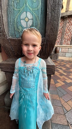 Spring break part 2- Bibbity Bobbity Boo Boutique was its own experience. So sweet to watch Kolby. As Mama- I was fighting back tears. She loves Elsa so this was EVERYTHING. #play #bibbitybobbityboutique | Danielle De Marco Roberts
