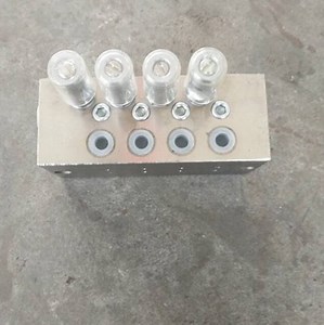 [Hot Item] Sspq-P1.5 Dual Line Lubrication Grease Distributor Grease Separator