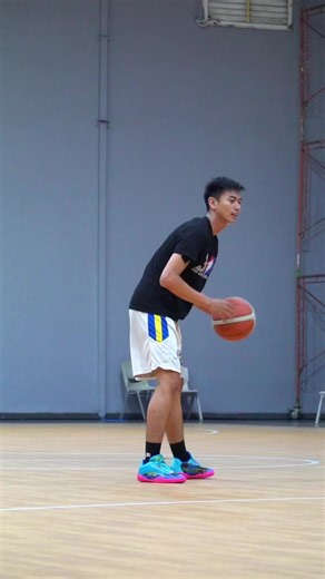 Slam Dunk Techniques in Basketball: A Comprehensive Guide