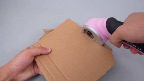 Cordless Electric Scissors, Sturdy Cardboard Cutter, Rechargeable Rotary Cutter, Multipurpose Fabric Cutter with Lock Switch, Electric Box Cutters for Cardboard Leather Plastic Mat Felt