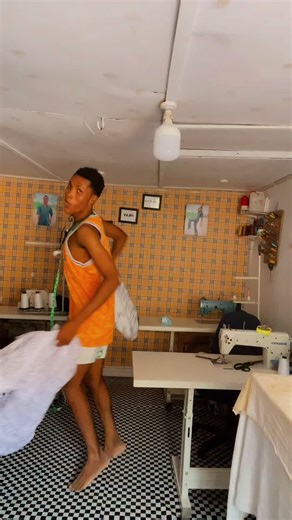 Stylish Plus Size Outfit Ideas and Posing Tips