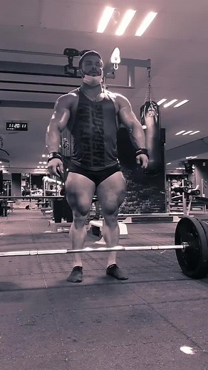ID? bodybuilderpecs musclebiceps musclebodybuilding muscle godglutes muscular thighsquadsmuscle #worshipmuscle #flex | A to Z of Bodybuilders Strongmen and Fitness Models