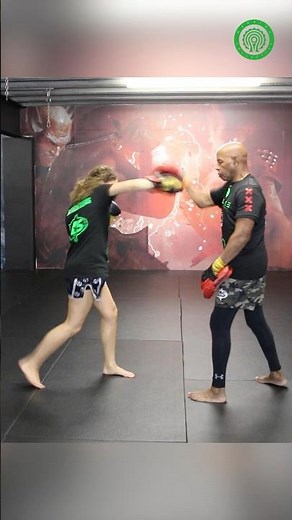 Dutch Kickboxing - Hiding Your Intent with Lucien Carbin