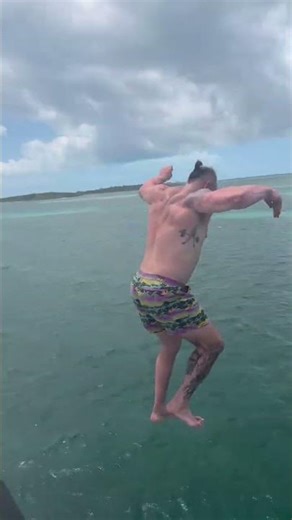 Braun Strowman's Ocean Workout Routine: Fitness Afloat #workout #motivation #bodybuilding