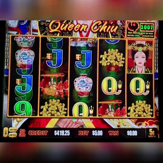 Slot Machine Wins: Free Spins & Bonus Rounds! #shorts