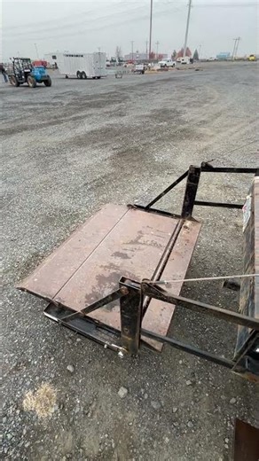 R-167 2003 Chevy Silverado Utility Bed