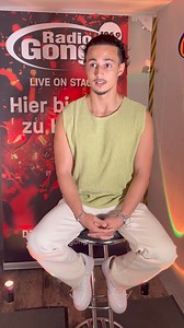 Milano - Entweder oder?! Sein aktueller Song "So Wie Du" mit Mero ist sein 25. Hit in den deutschen Charts. Seine Songs werden millionenfach gestreamt. Und heute Abend ab 20 Uhr könnt ihr das Interview mit Milano in der Late Night Show hören... | Radio Gong Würzburg