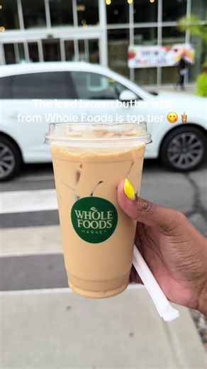 Finally got my hands on the brown butter latte from @Whole Foods Market and it soo good 😋🧋 #wholefoods #wholefoodscoffee #icedlatte #coffee #coffeetiktok