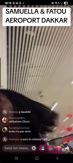 Fatou et Samella à l'Aéroport de Dakar