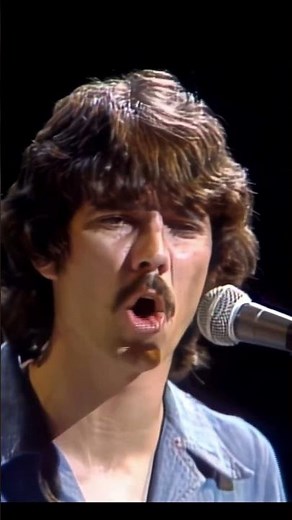 Fooled Around and Fell in Love - Elvin Bishop (Mickey Thomas singer)