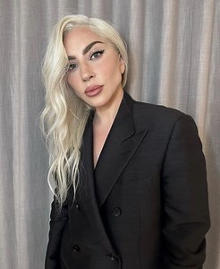 Lady Gaga debuts a shaggy (and punk rock!) wolf haircut