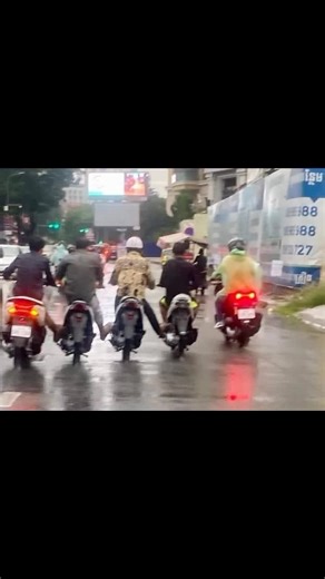 Riding Motorcycles Through Urban Streets: A Step-by-Step Guide