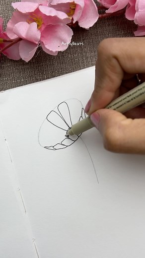 ArtsyBeats | Looking for the perfect floral accents for your bullet journal, DIY cards, or lettering layouts? This step-by-step flower drawing tutorial... | Instagram