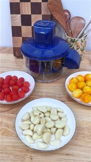 Smart Home Gadget That Peels Fruits in Seconds 🍎✨ #peeler #fruitpeeler#peelingmachine #ISOfficial020