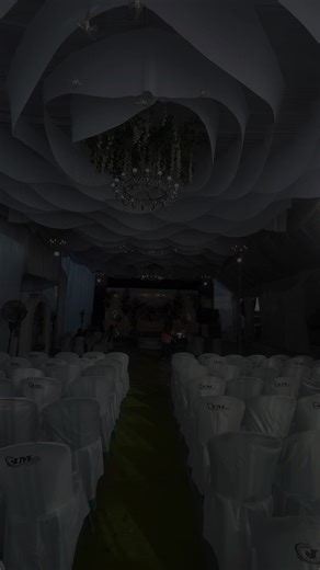kemarin satu mawar, ini yang dua mawar nya ya kak 🔥🔥 Info pl 085746641691 #tendablitar #teropblitar #inspirasiwedding #dekorasiblitar