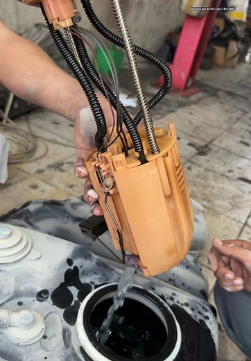 Guide to Removing a Fuel Pump Assembly