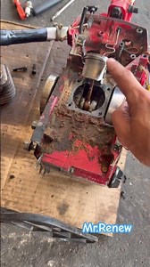 The piston of the chainsaw is severely damaged.