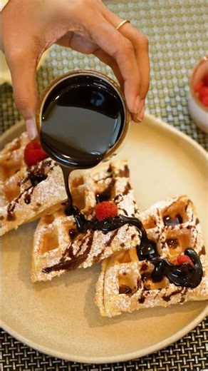 MoMo Café | Courtyard By Marriott Mumbai International Airport