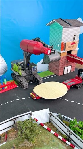 Remote control cars and poor man 🧔🏻‍♀️🚜🚧