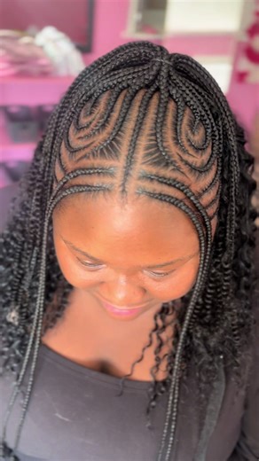 One of my regulars came in today and switched it up with something new 😍 She’s in love with her look and honestly so am I! Sometimes stepping out of your usual style brings out a whole new vibe ✨💇🏽‍♀️ #ExoticBraidzByTavia #ExoticBraidz #BraiderTikTok #fyp #BraiderLife