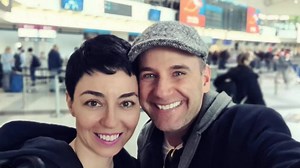 Farmernadrágban házasodott össze Járai Máté és Járai Kíra