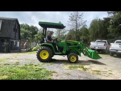 John Deere 3039R Tractor with 320R Loader Attachment