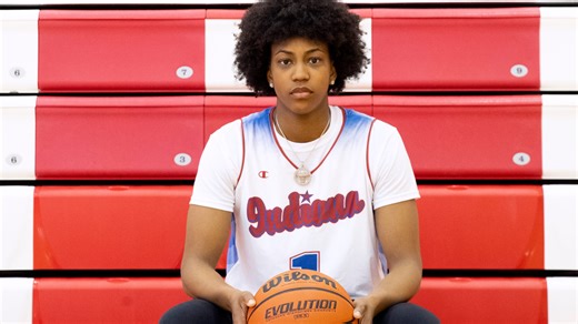 Former Miss Basketball boosts No. 1 UConn women's basketball over Butler